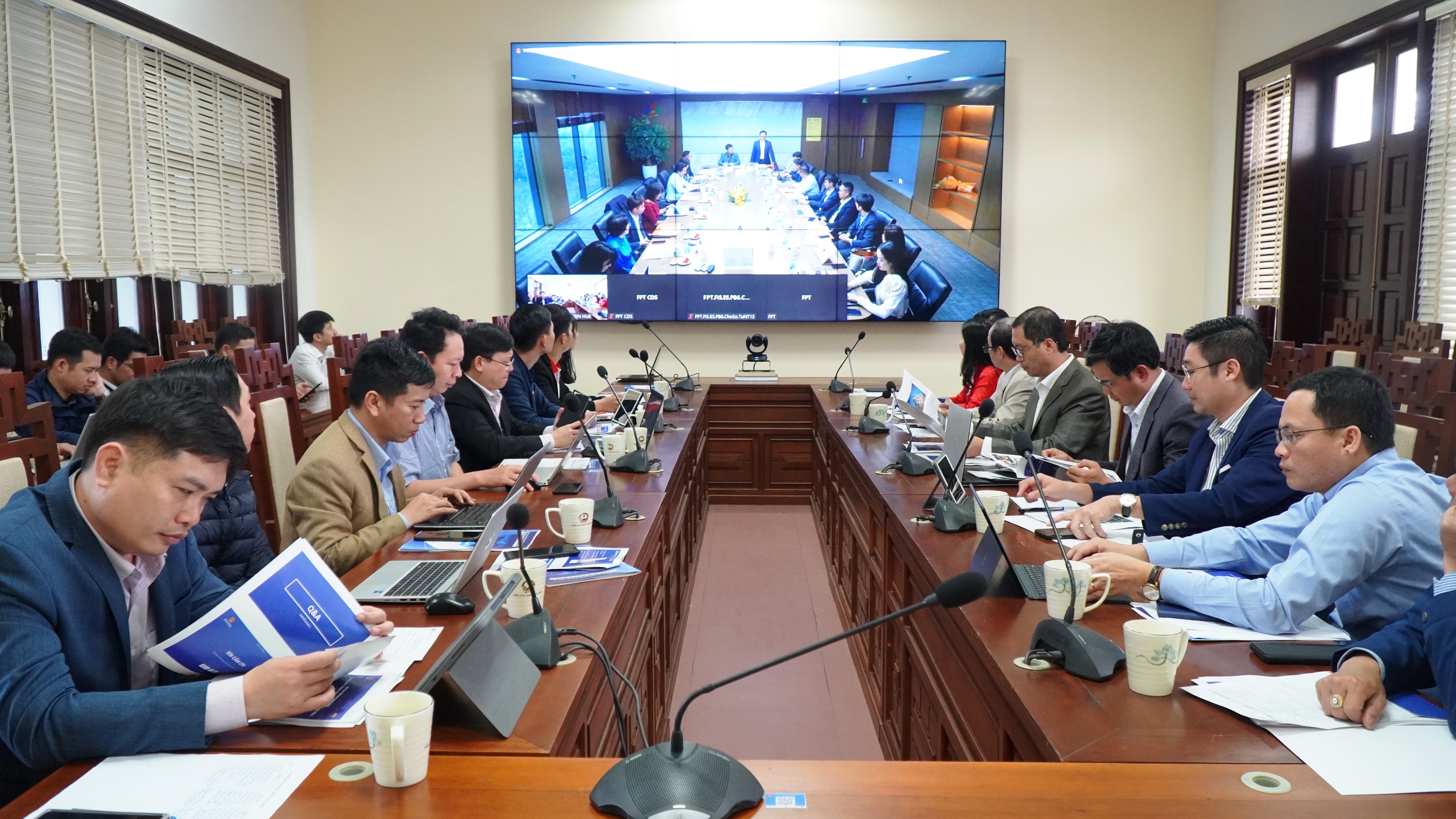 Hợp tác chuyển đổi số