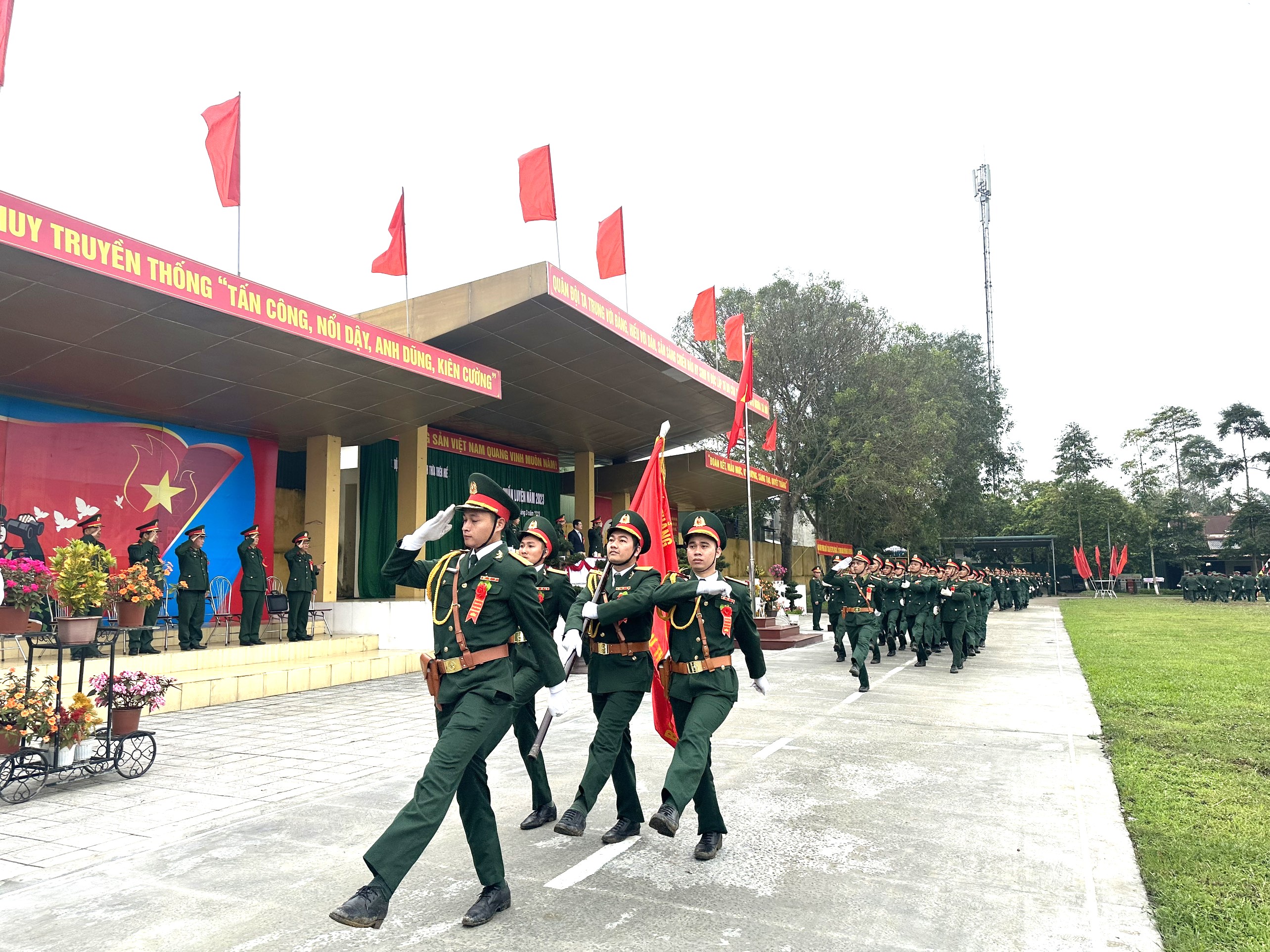 Tạo khí thế thi đua sôi nổi trong mùa huấn luyện