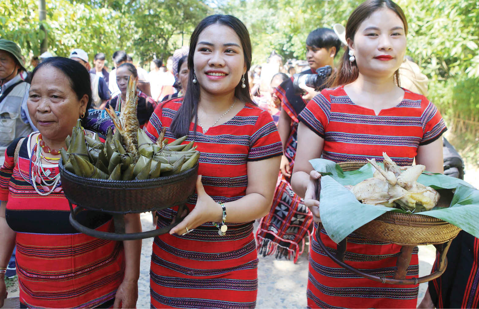 Độc đáo 100 món ngon A Lưới