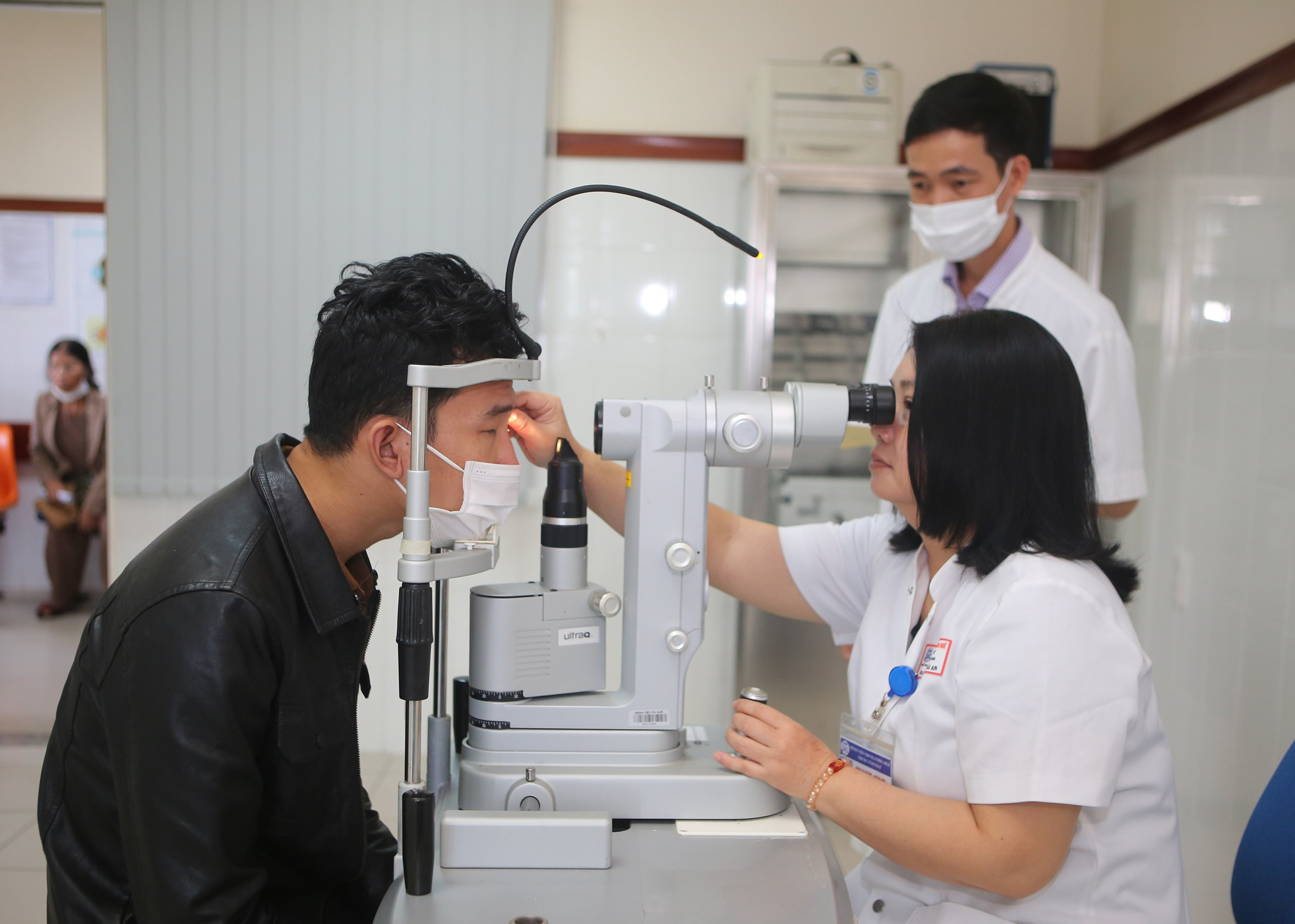 Khám tầm soát bệnh Glôcôm miễn phí cho hàng trăm người