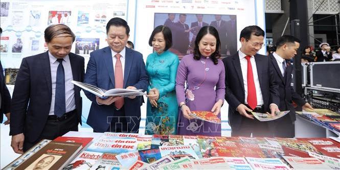 Xây dựng nền báo chí cách mạng chuyên nghiệp, văn hóa và hiện đại