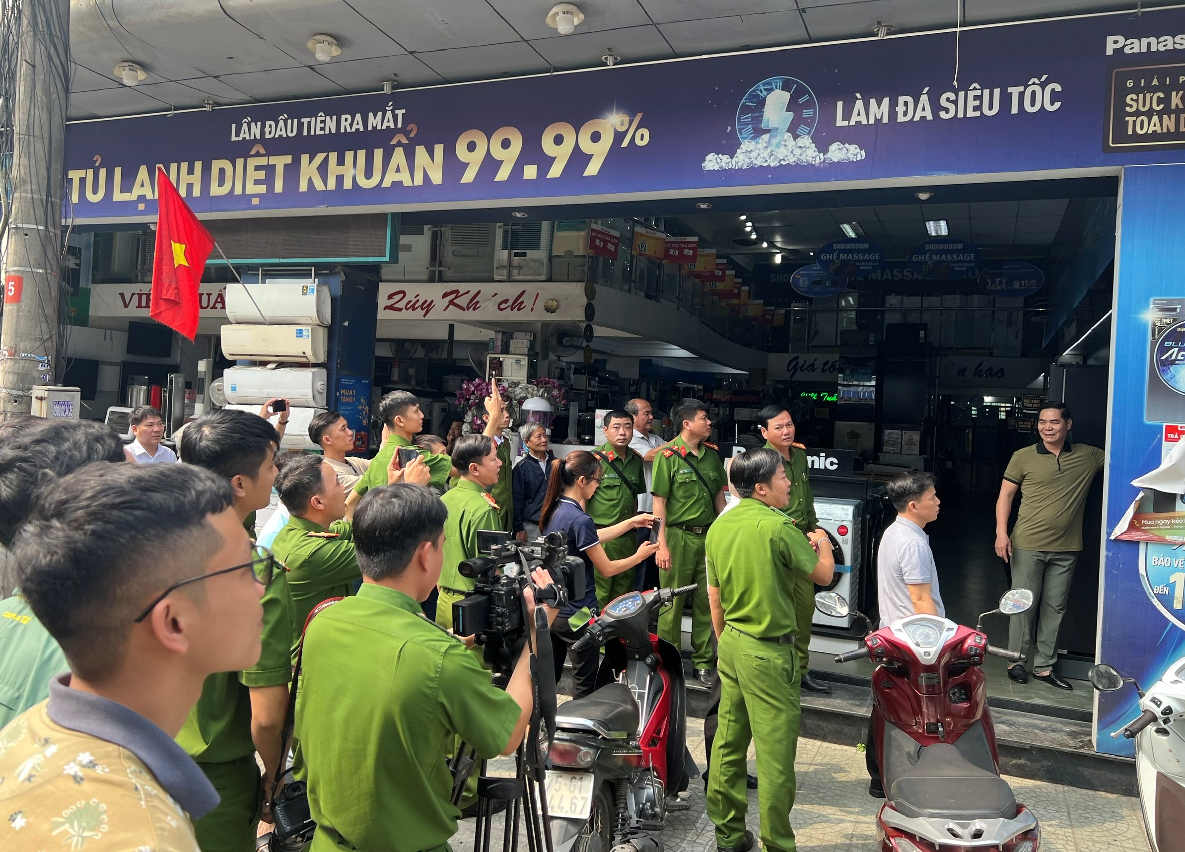 Ra mắt “Tổ liên gia an toàn phòng cháy chữa cháy” và 11 điểm chữa cháy công cộng