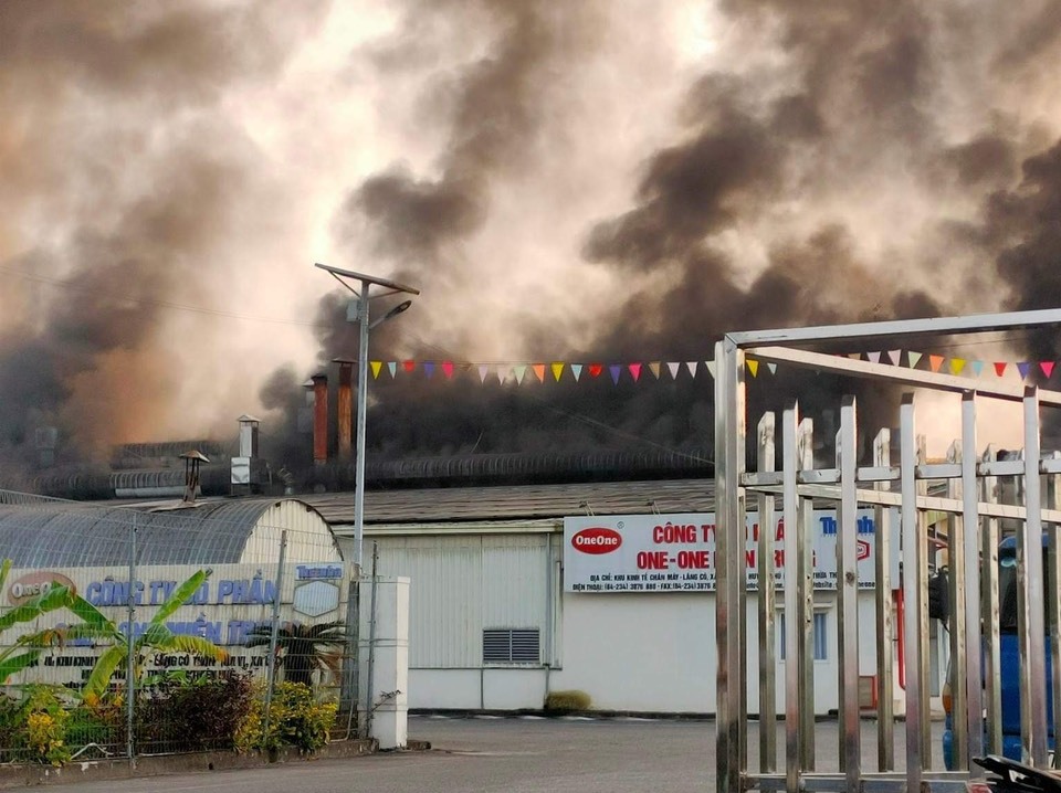 Khống chế hoàn toàn đám cháy tại Công ty CP One One miền Trung