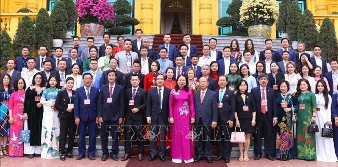 Xây dựng đội ngũ doanh nhân, doanh nghiệp Việt Nam thích ứng xu thế thời đại