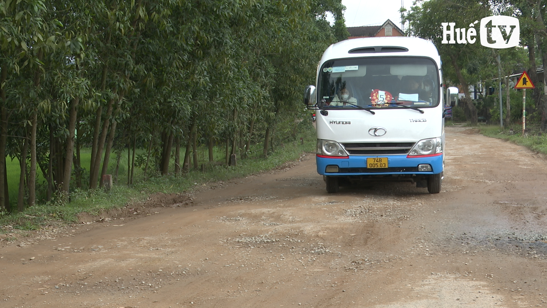Bao giờ hoàn trả các tuyến đường công vụ