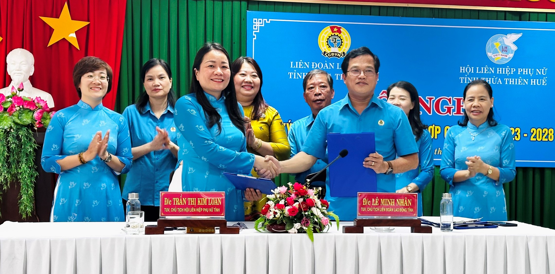 Ký kết phối hợp quan tâm lao động nữ