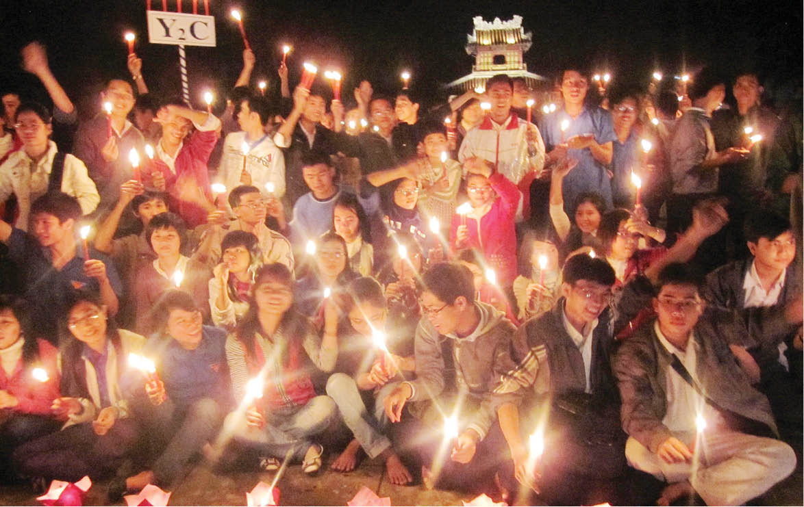 Tắt đèn, bật sáng tương lai