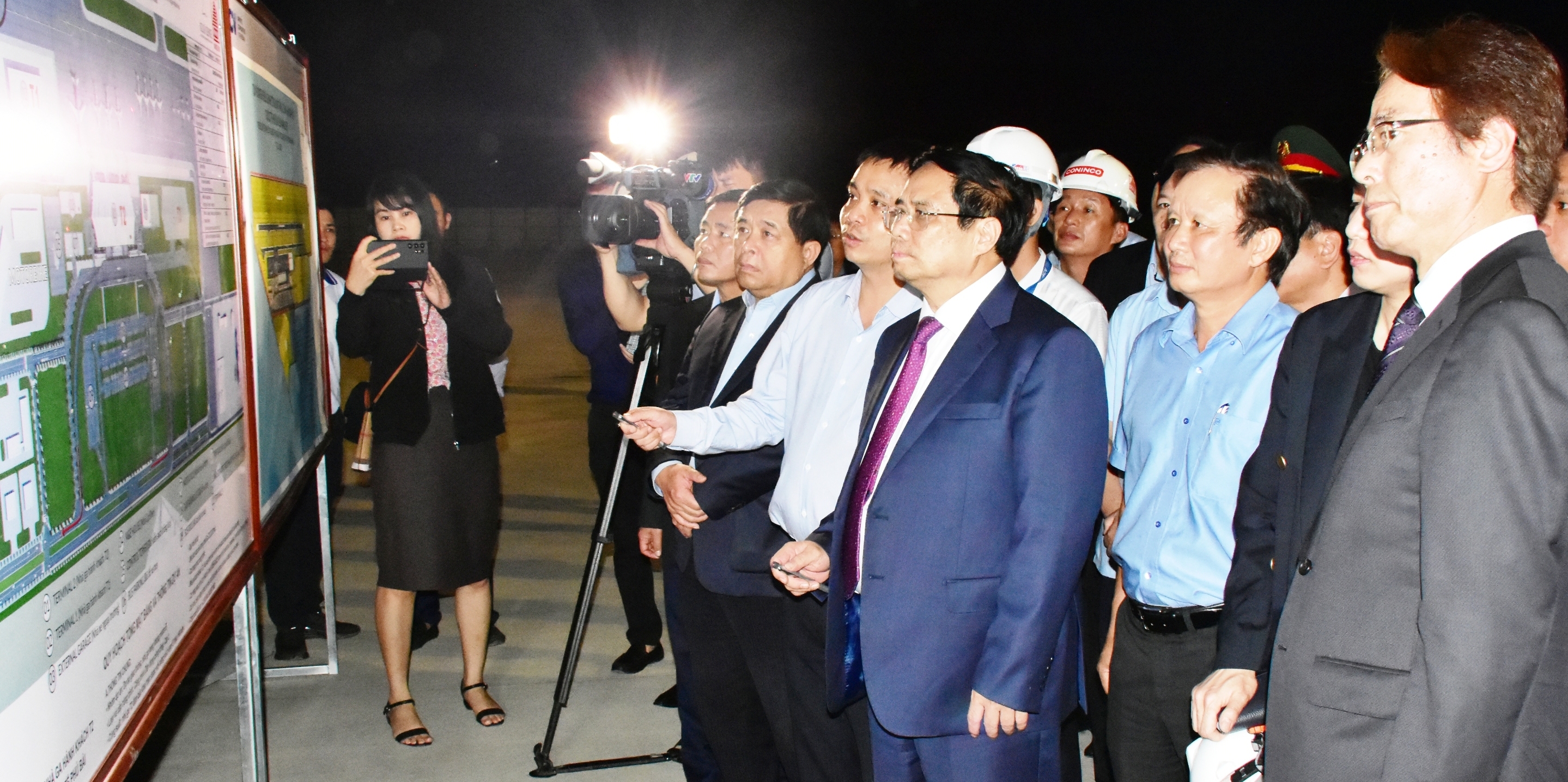 Nỗ lực hoàn thành Công trình nhà ga T2 trong thời gian sớm nhất