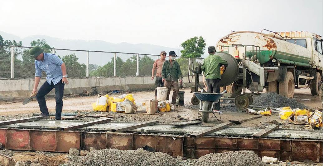 Tháo gỡ bất cập ở cao tốc Cam Lộ - La Sơn