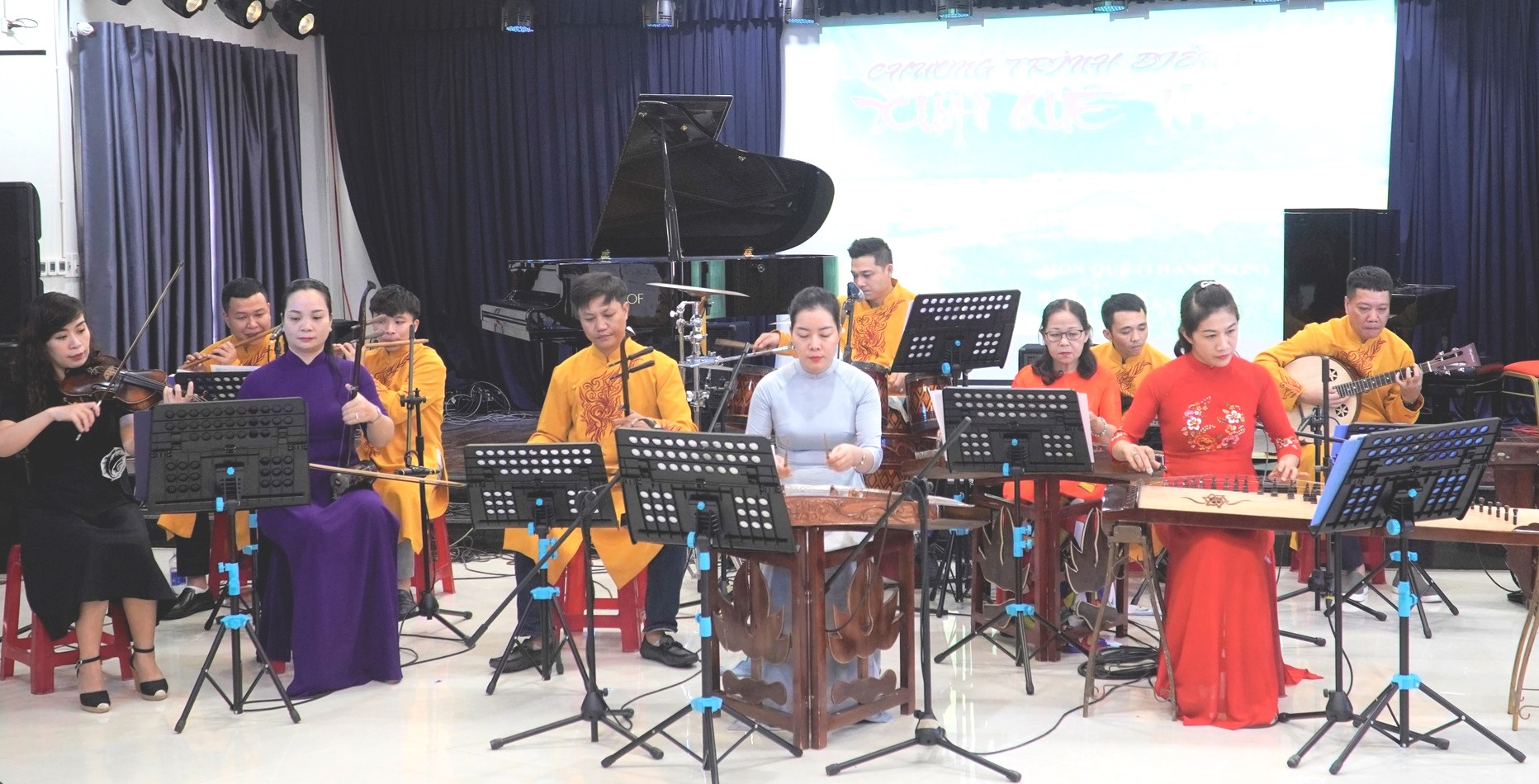 Bảo tồn và phát huy giá trị âm nhạc dân gian Bình Trị Thiên