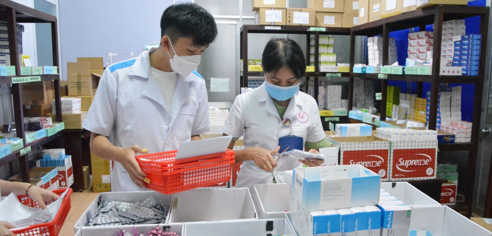 Bộ Y tế gia hạn 10 350 thuốc, nguyên liệu làm thuốc, vaccine và sinh phẩm y tế