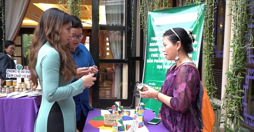 Đưa sản phẩm làng nghề truyền thống vươn xa