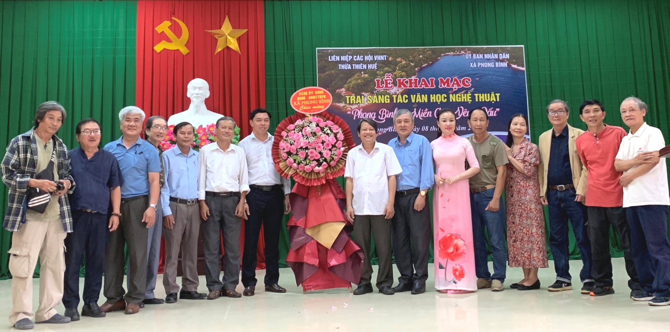 Khai mạc trại sáng tác “Phong Bình – miền quê yêu dấu”