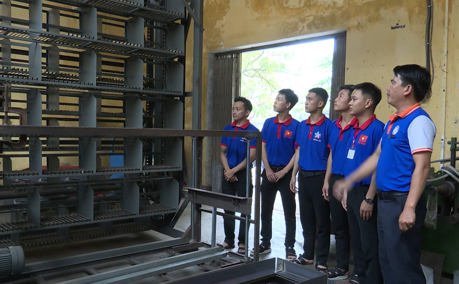 Rèn kỹ năng, luyện tay nghề cho lao động đi làm việc ngoài nước