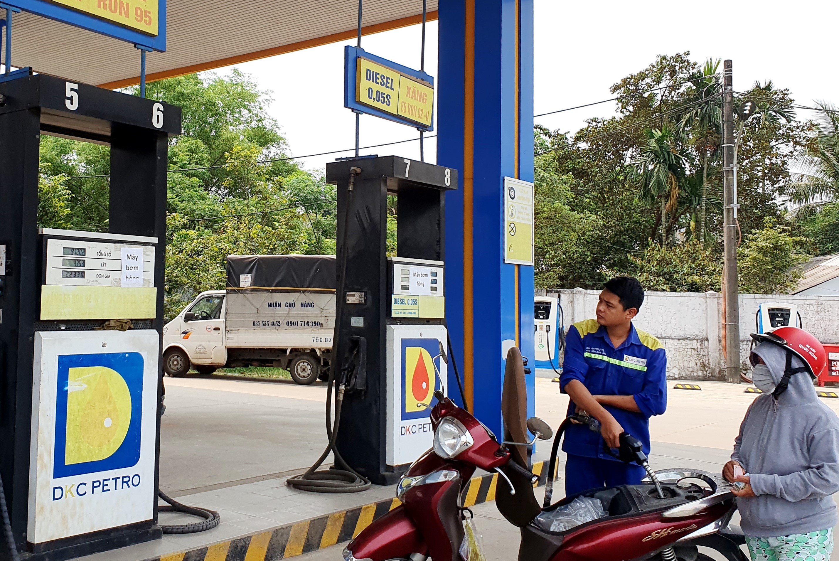 Cửa hàng xăng dầu cầu Lim liệu có găm hàng