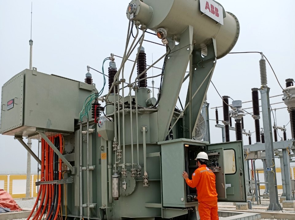 Đóng điện thành công 2 trạm biến áp 110kV