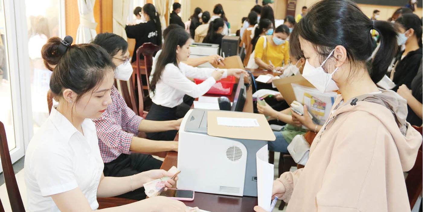 Học phí đại học khóa tuyển sinh 2023 dự kiến tăng