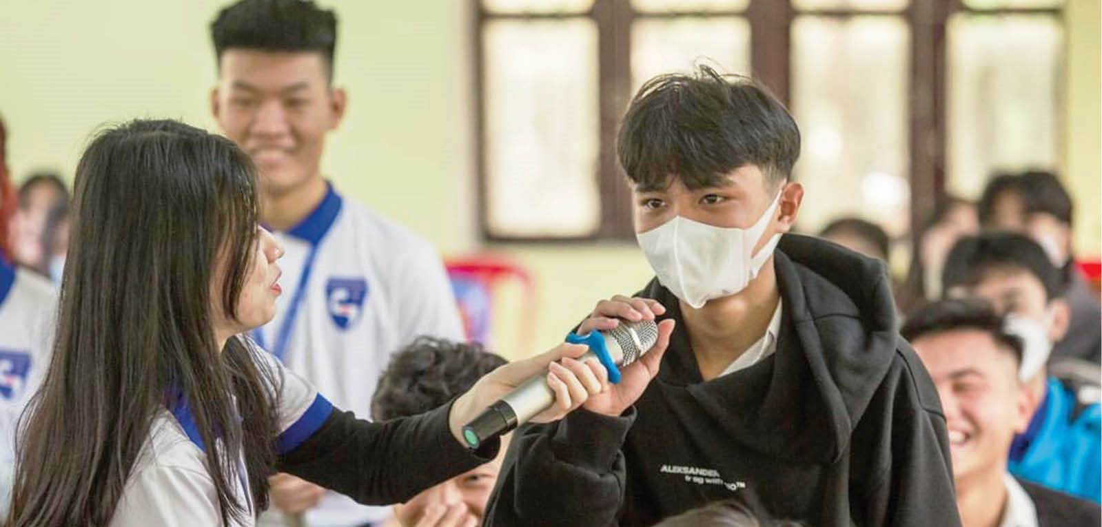 Tỉnh táo trước thông tin ngành “hot”