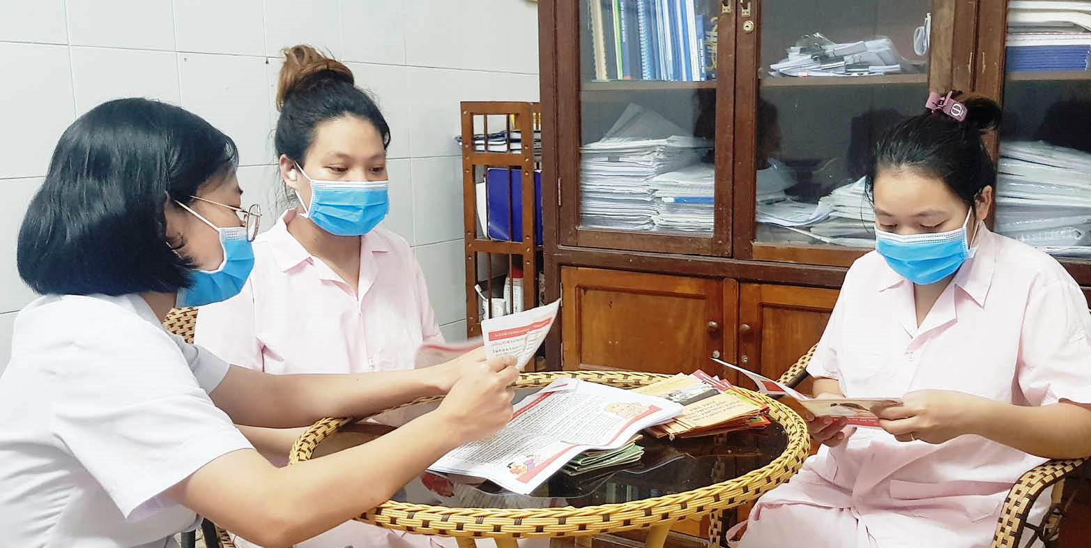 Nuôi con bằng sữa mẹ Khởi đầu từ bệnh viện