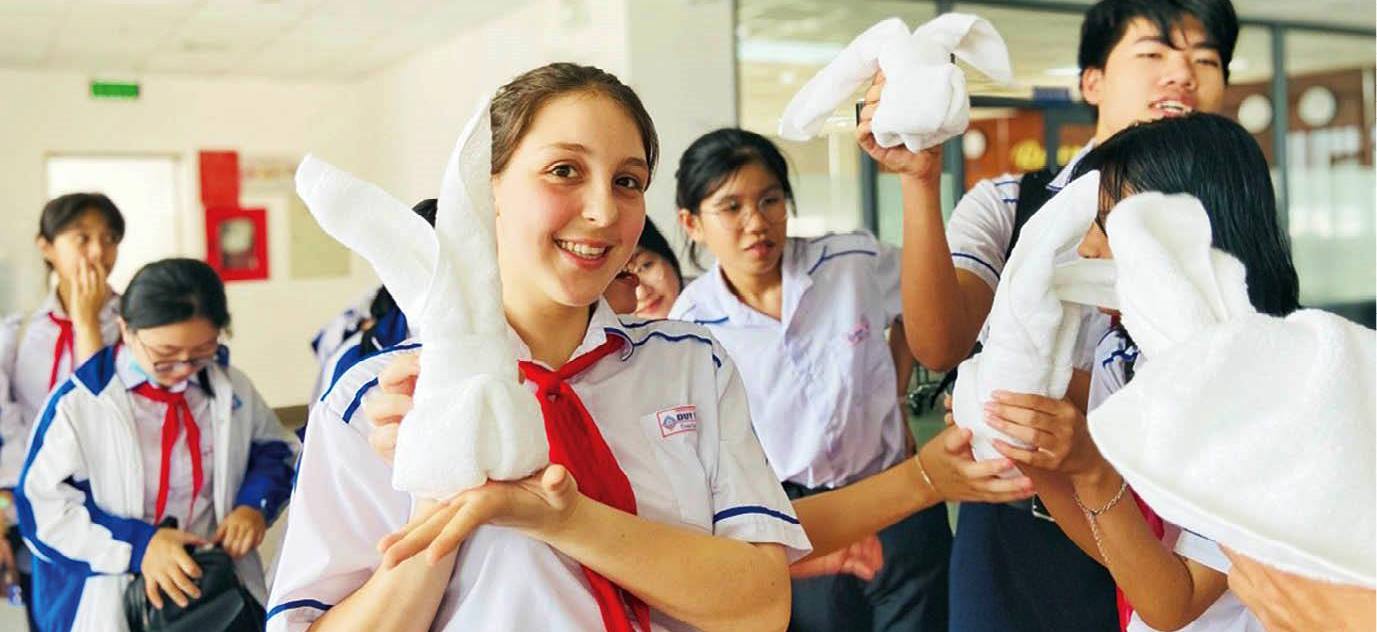 Phát triển giáo dục theo hướng chuẩn hóa và hiện đại