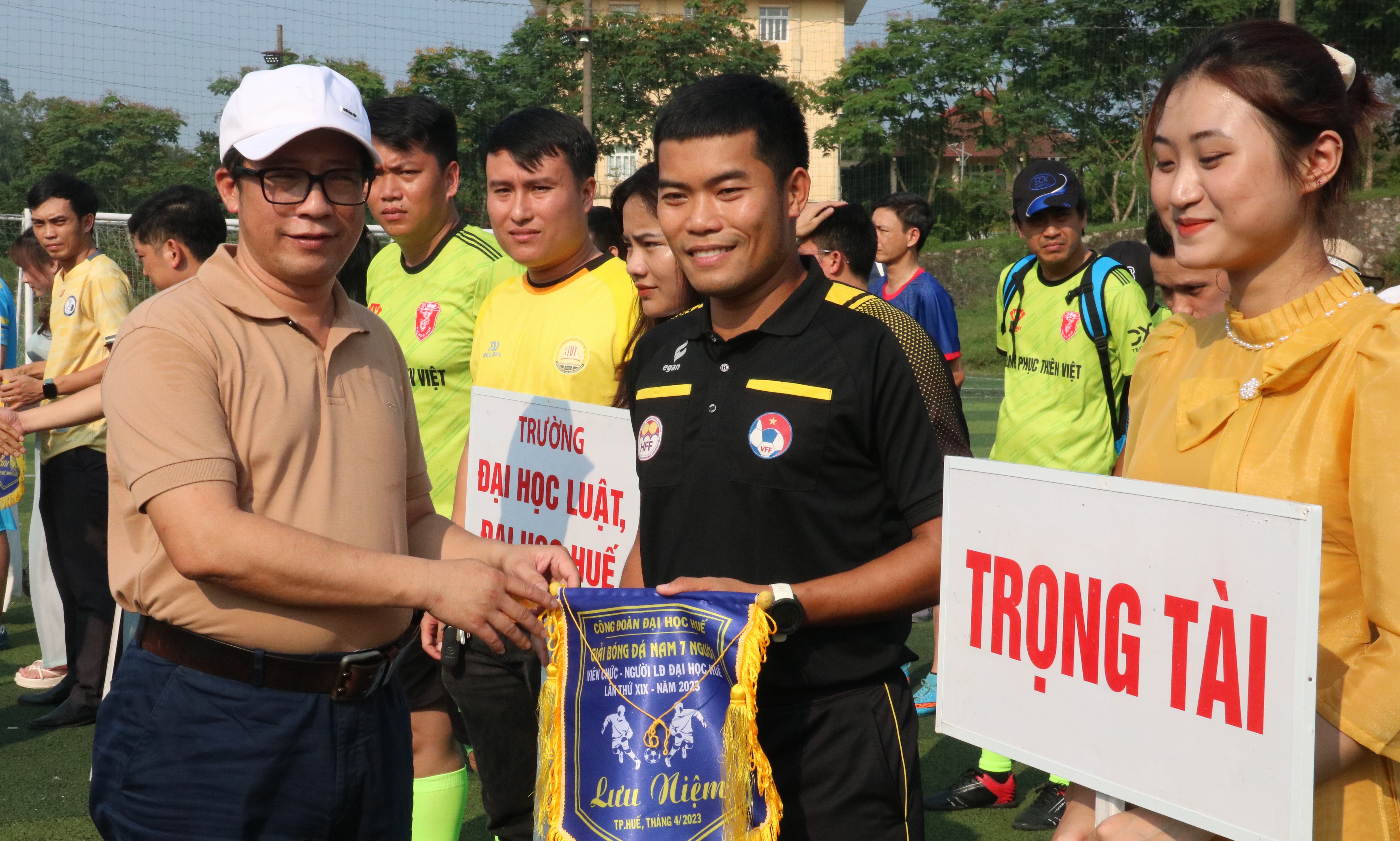 Gần 200 cán bộ, viên chức Đại học Huế tranh tài môn “thể thao vua”