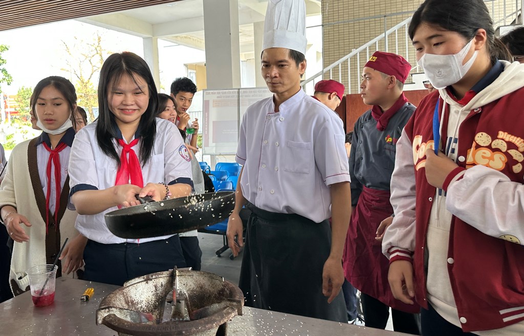 Trải nghiệm ước mơ - định hướng nghề cho người trẻ