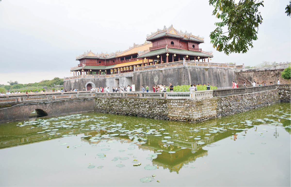 Ở Ngự viên mà nhớ Ngự viên…