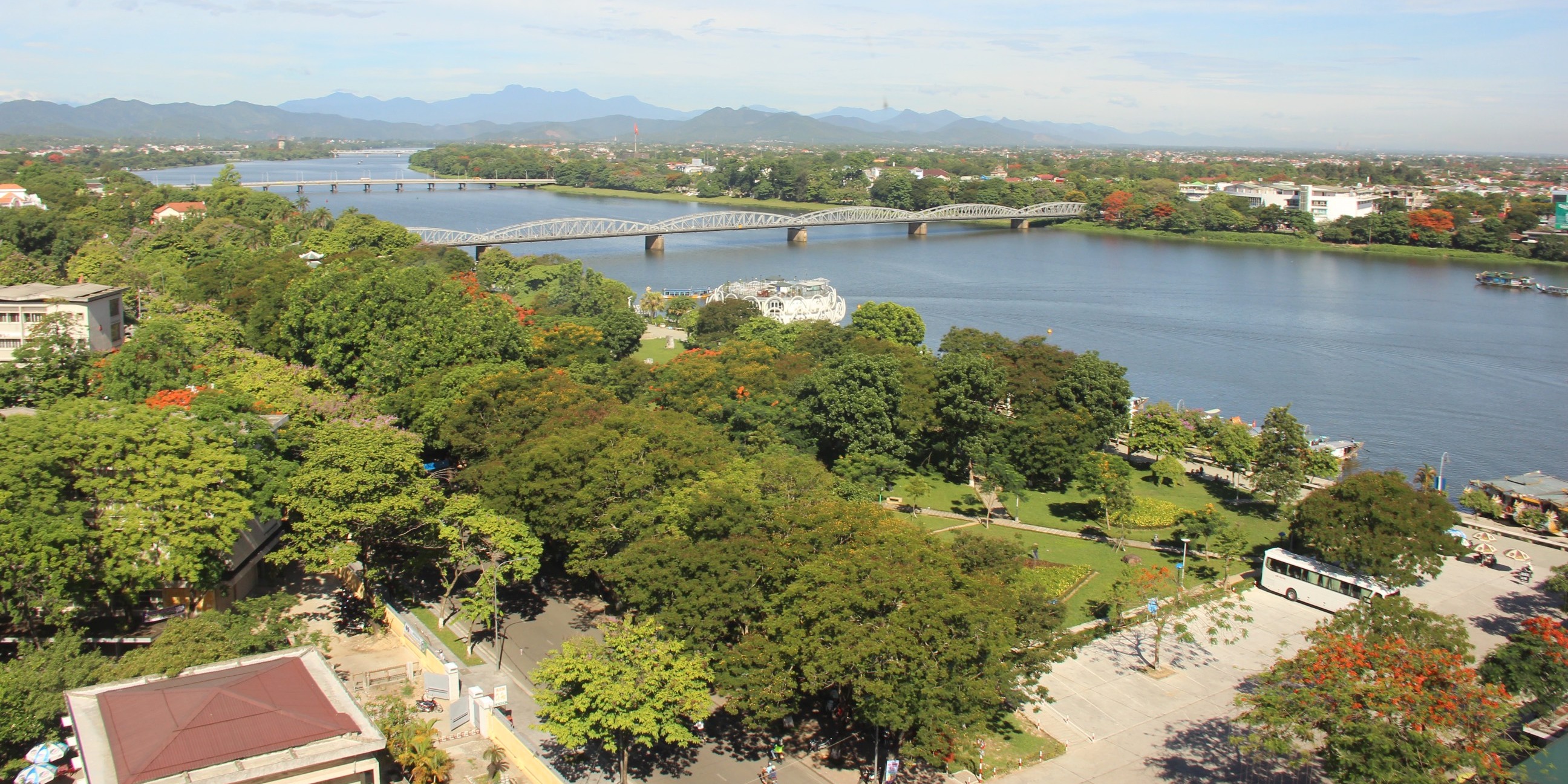 Phát huy ý tưởng mới trong kiến trúc quy mô nhỏ và điểm xanh đô thị