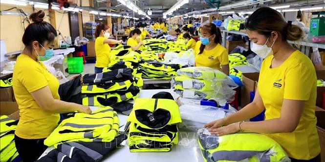 Khách hàng sản xuất kinh doanh khó khăn sẽ được giữ nguyên nhóm nợ