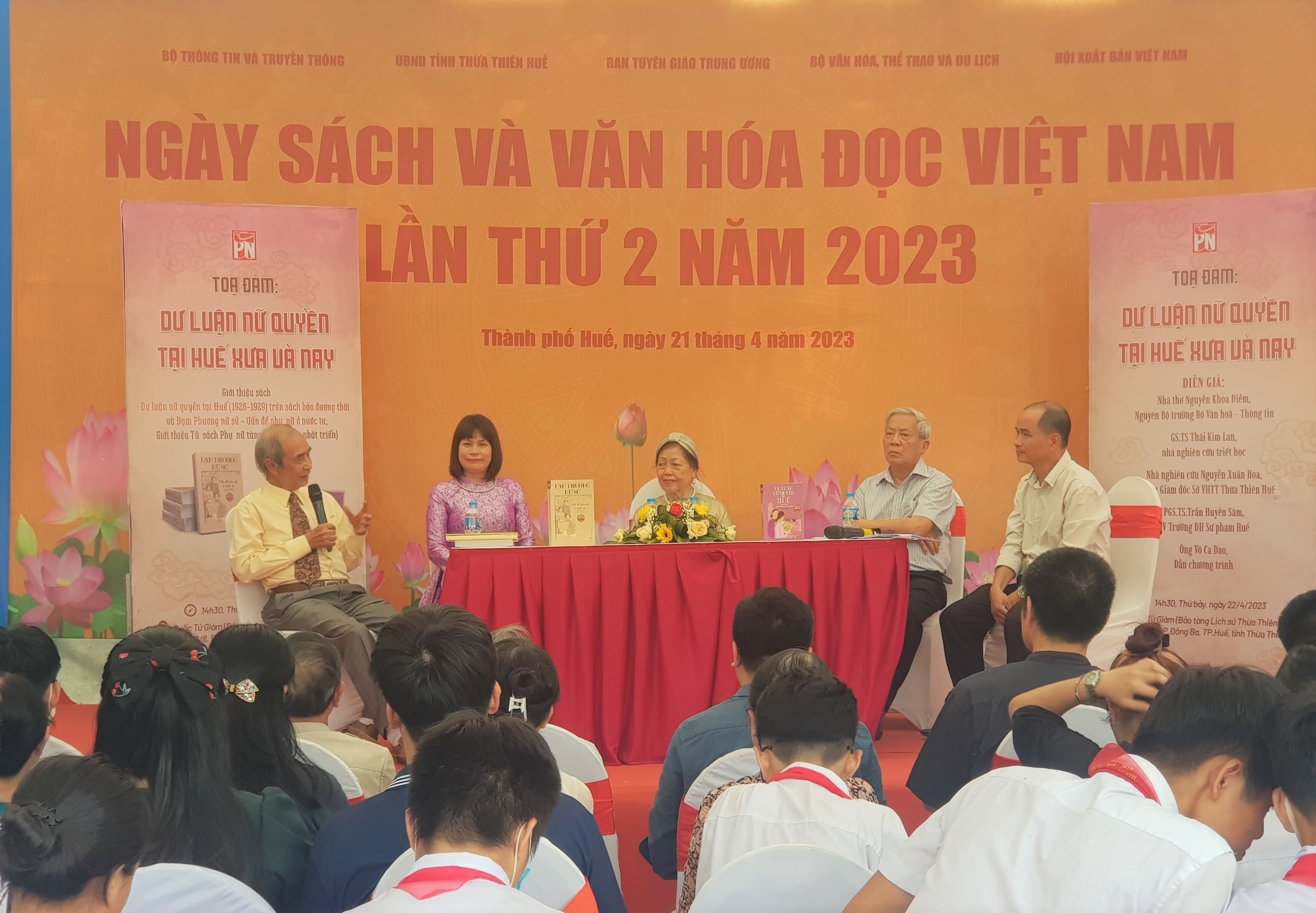 Tọa đàm sách viết về nữ quyền, gắn liền với Huế