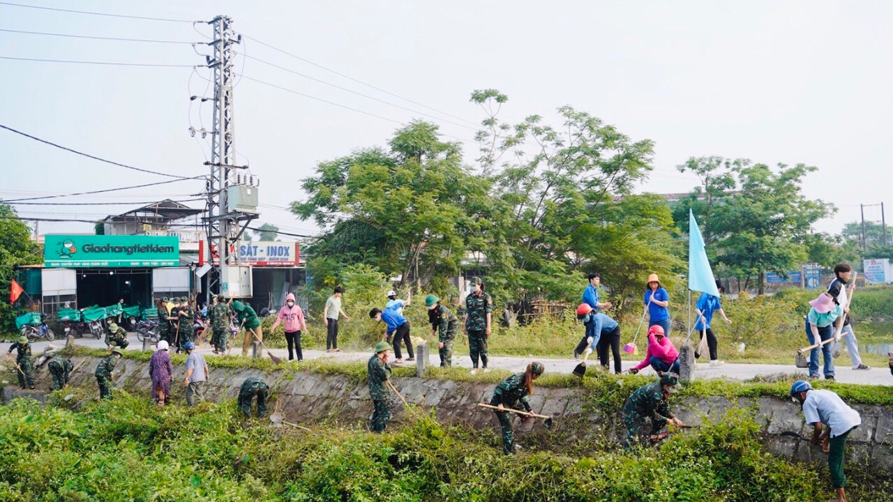 Hương Thuỷ đồng loạt ra quân hưởng ứng Ngày Chủ nhật xanh