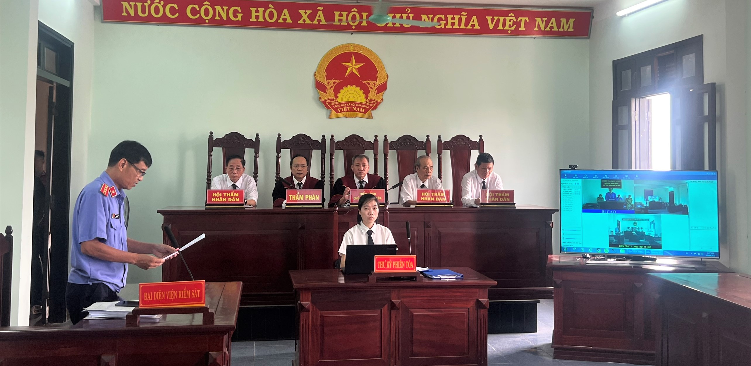 Tuyên phạt mức án tử hình đối tượng vận chuyển gần 2 kg ma túy