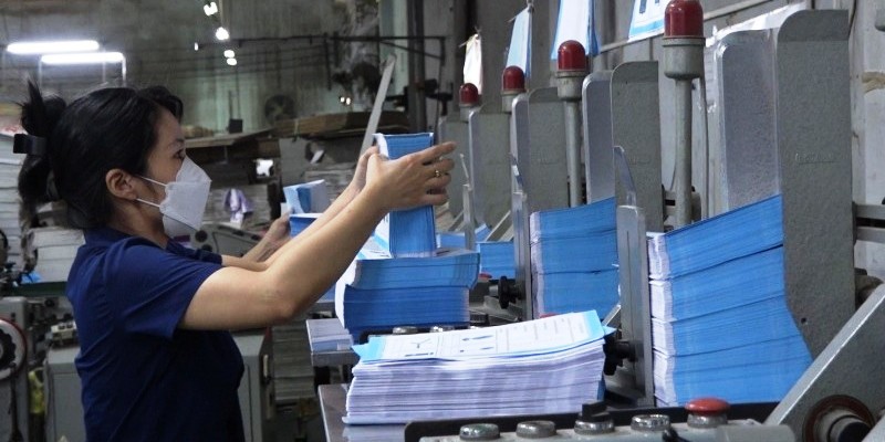 Bảo đảm cung ứng đủ sách giáo khoa cho năm học mới