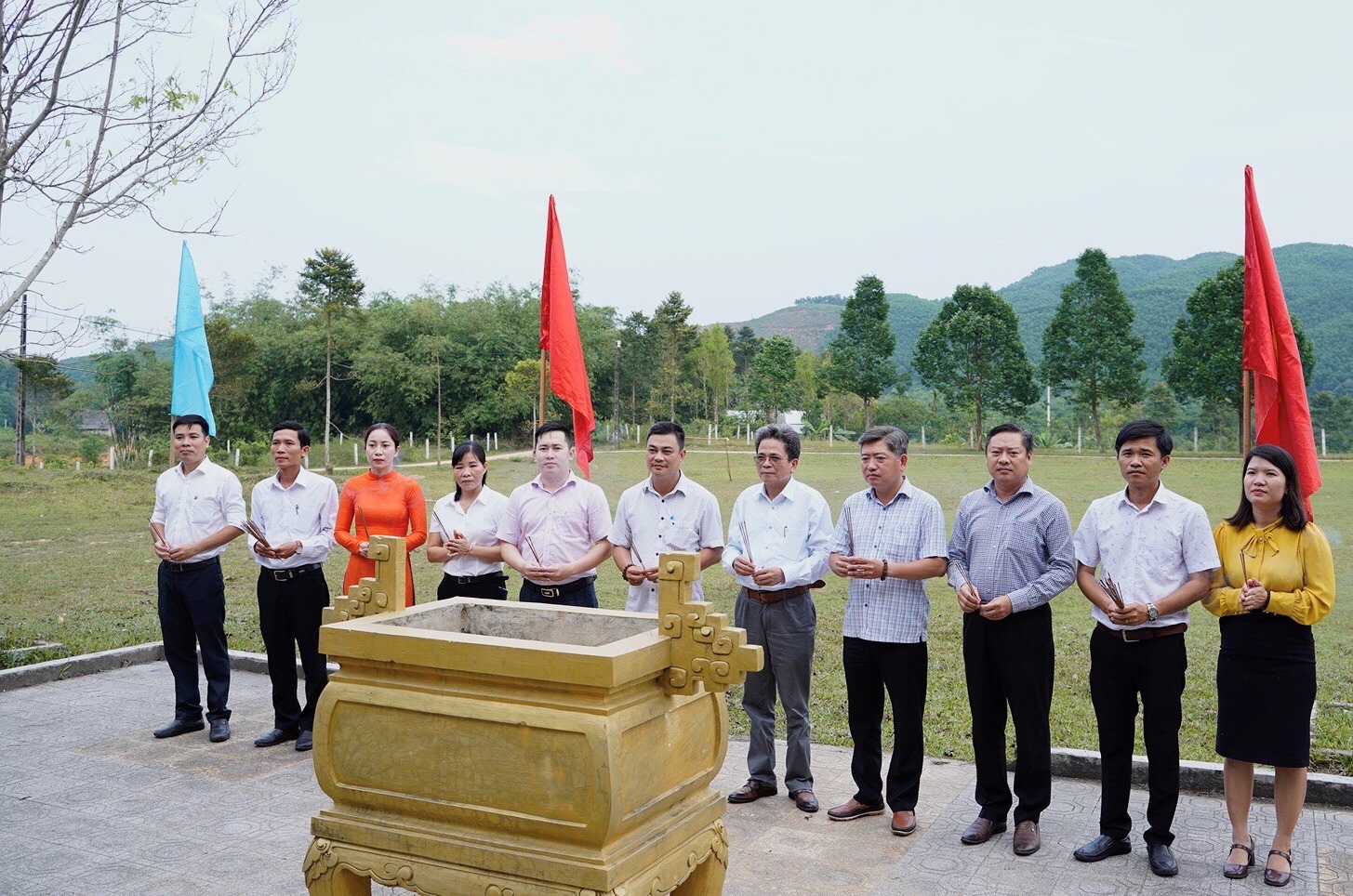 Tri ân Anh hùng liệt sĩ, người có công ở chiến khu Dương Hòa