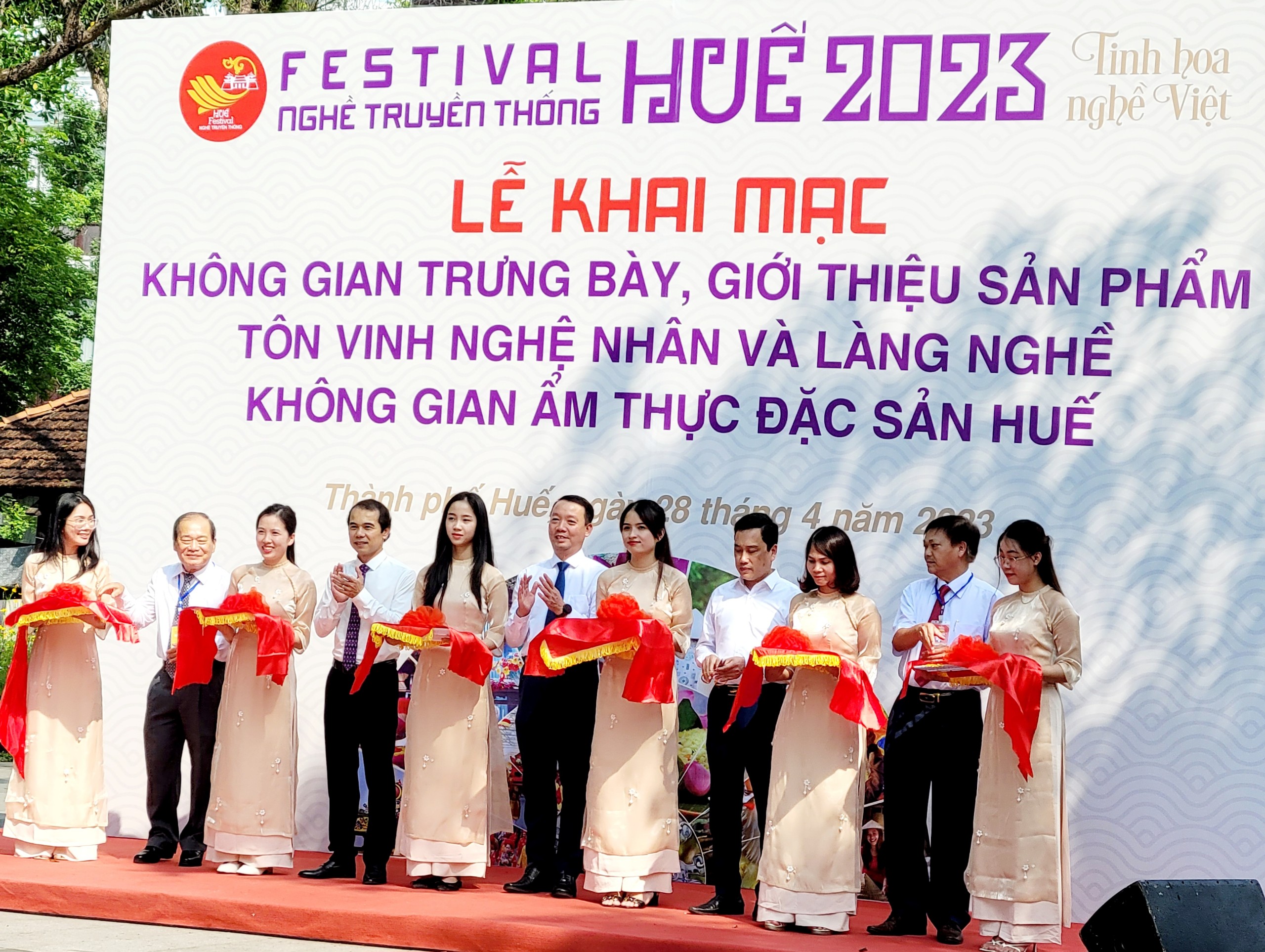 Phô diễn tinh hoa làng nghề