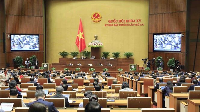 Quốc hội giao Chính phủ hoàn thiện chính sách tiền lương mới để thực hiện sau năm 2023