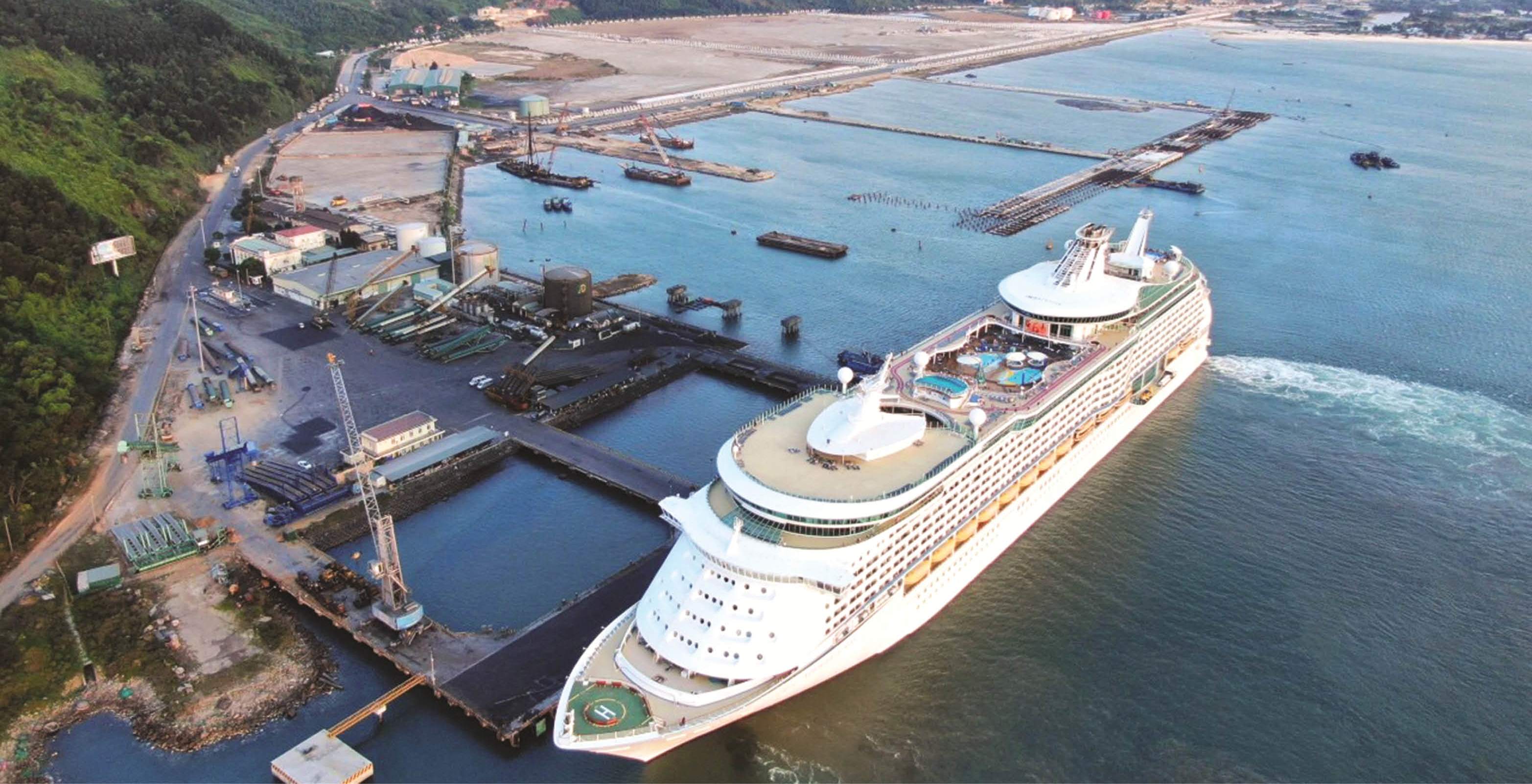 Chú trọng dịch vụ logistics