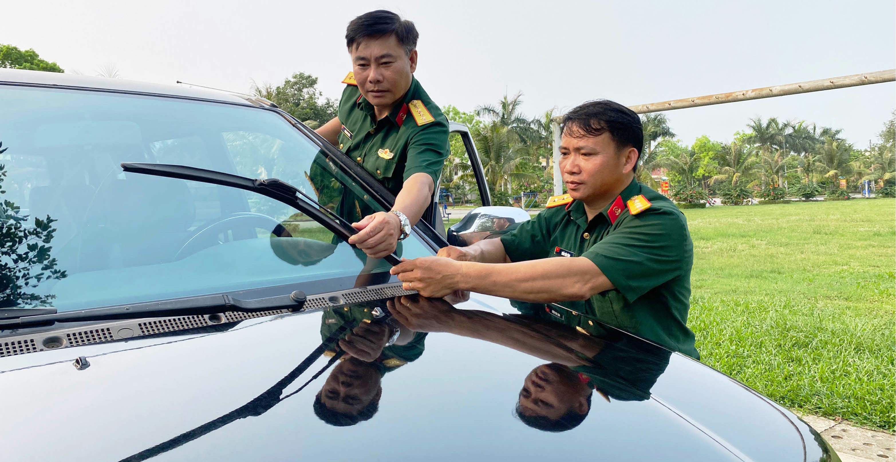 “Con sẽ là người lính giống cha”