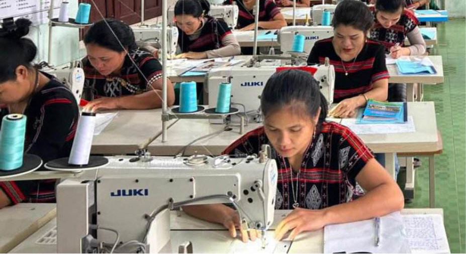 Việc làm cho phụ nữ vùng cao