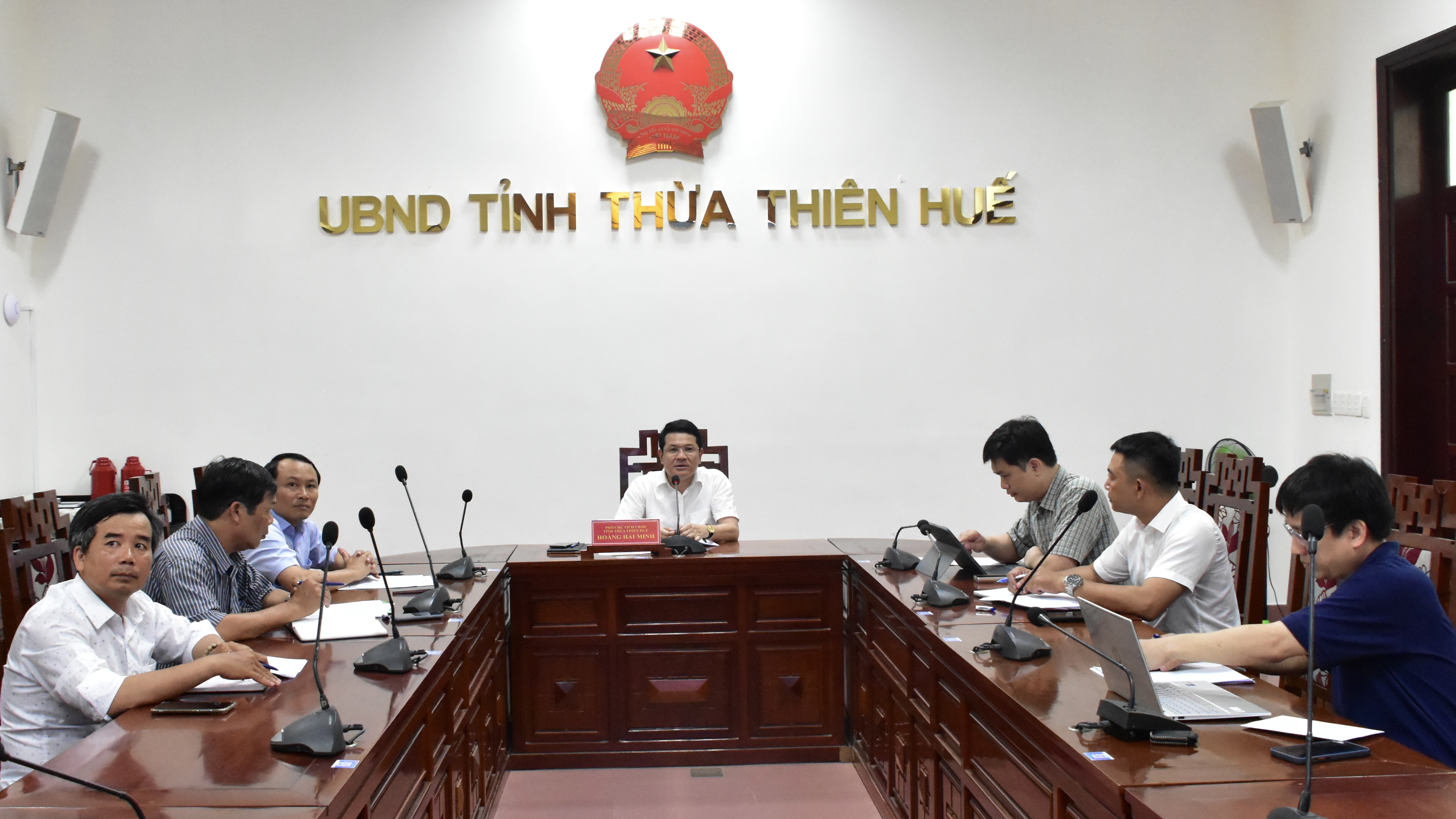 Khẩn trương thu hoạch lúa đông xuân để tránh thiệt hại