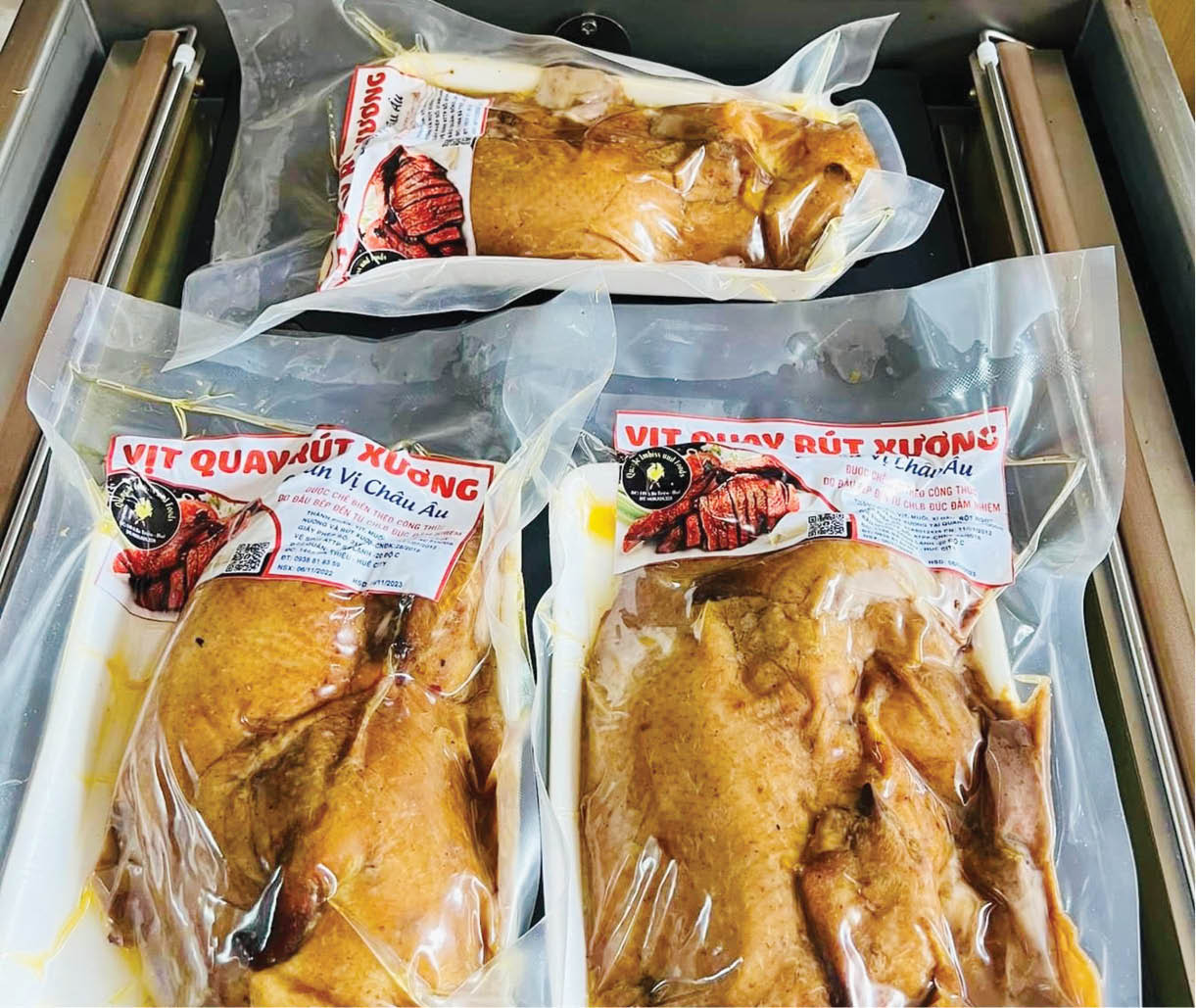 Người phụ nữ Huế và mô hình kinh doanh độc đáo