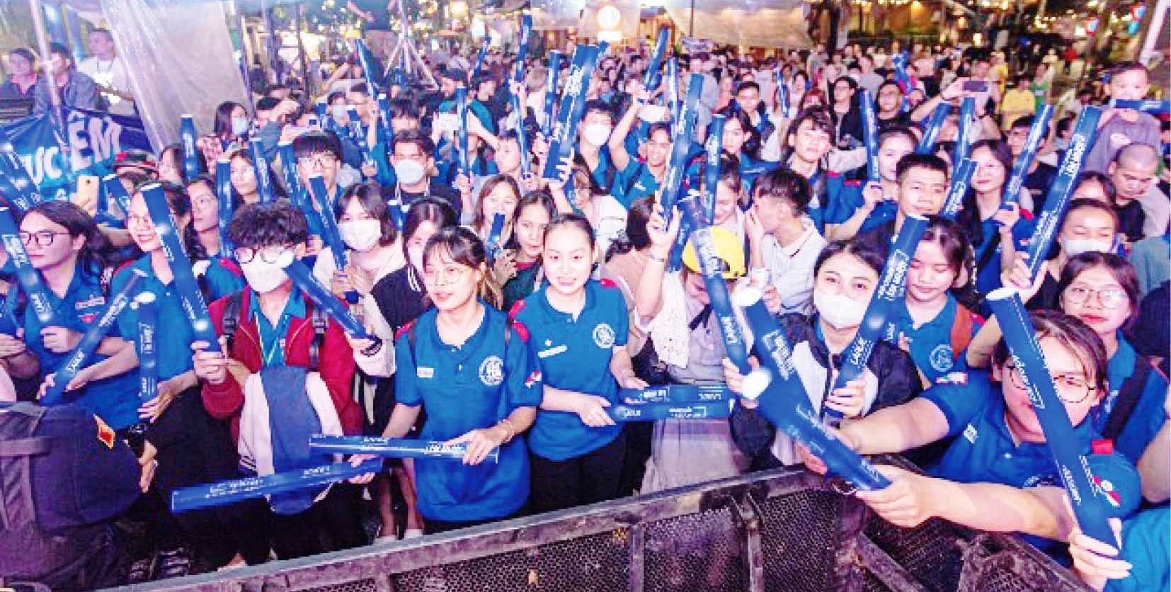 Huế thức khuya cùng với… DJ - kỳ 1 Từ lạ thành quen