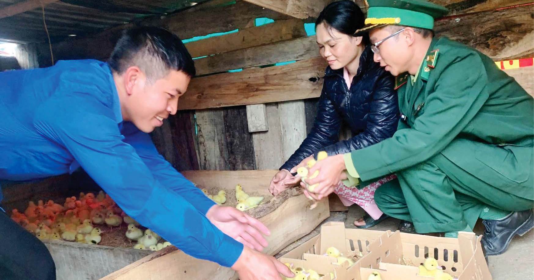 Làm xóa đói giảm nghèo, cần nhất là cái tâm