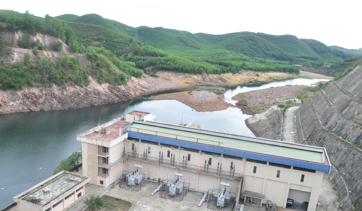 Cảnh báo lốc tố, mưa lớn cục bộ