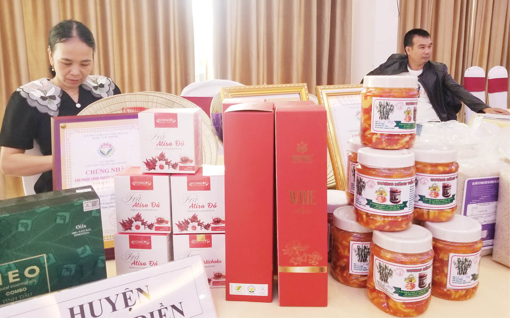 Hướng đến nông thôn mới nâng cao, kiểu mẫu