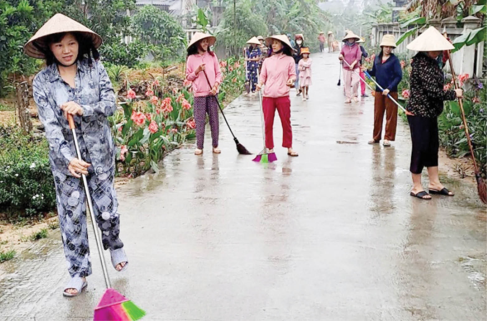 O Bé “làm” phụ nữ