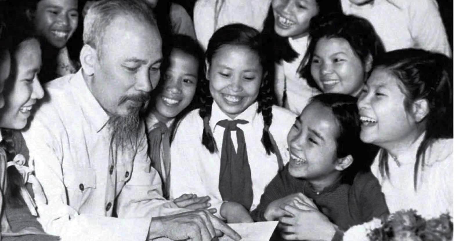 Những Quyết tâm thư mừng thọ Bác Hồ