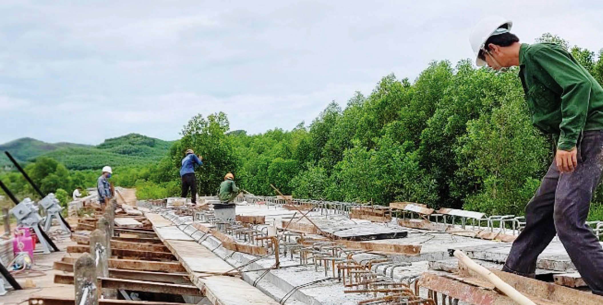 Nâng cấp hồ đập phục vụ tích nước sản xuất