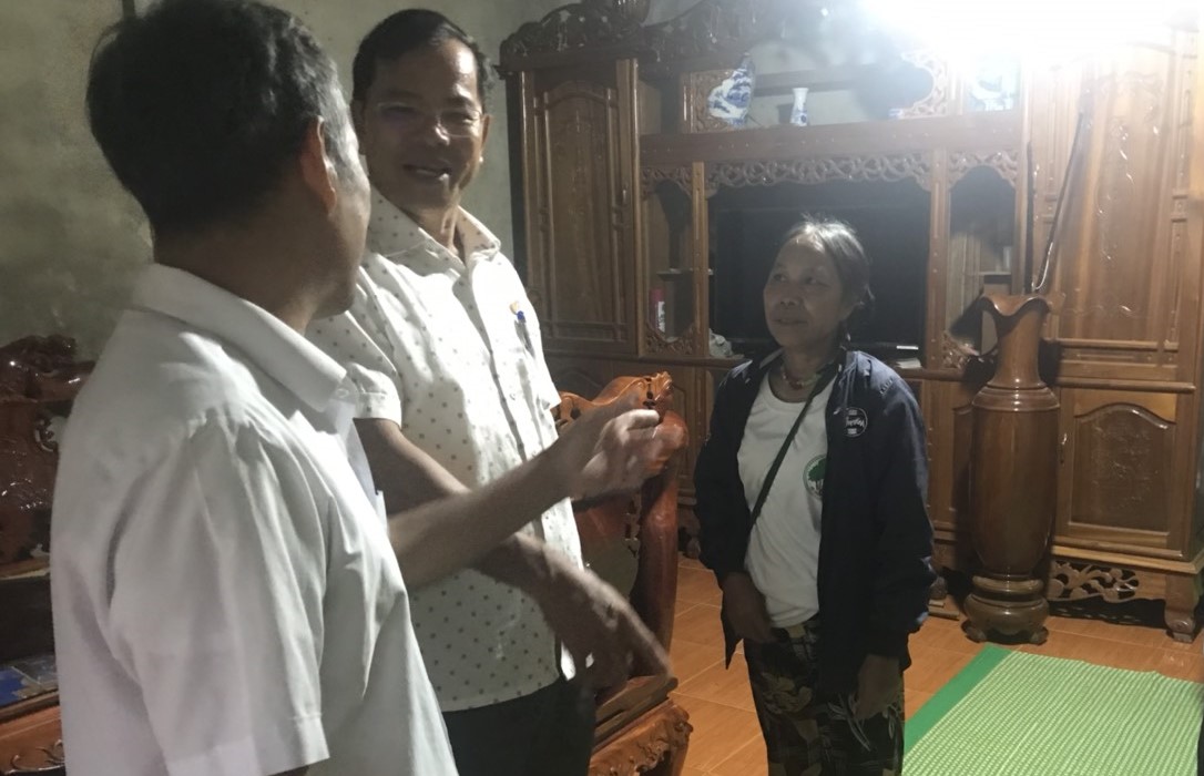 Thăm hỏi, động viên người dân A Lưới bị thiệt hại do thiên tai