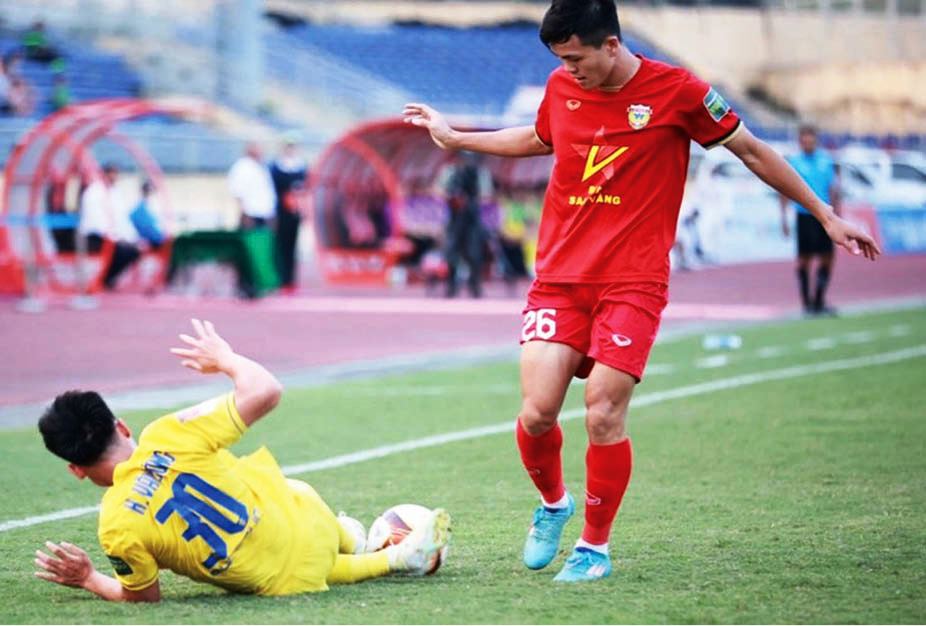 Tuyển thủ U22  nỗi lo “mài đũng quần”